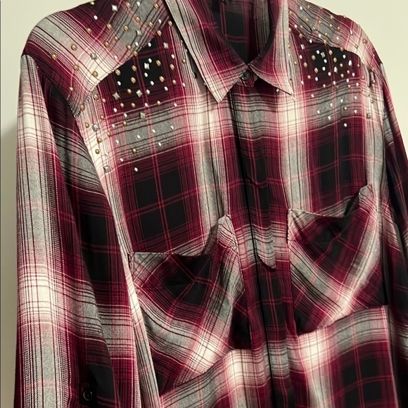 Express women’s Plaid Shirt - maroon and gray/white - Picture 6 of 10